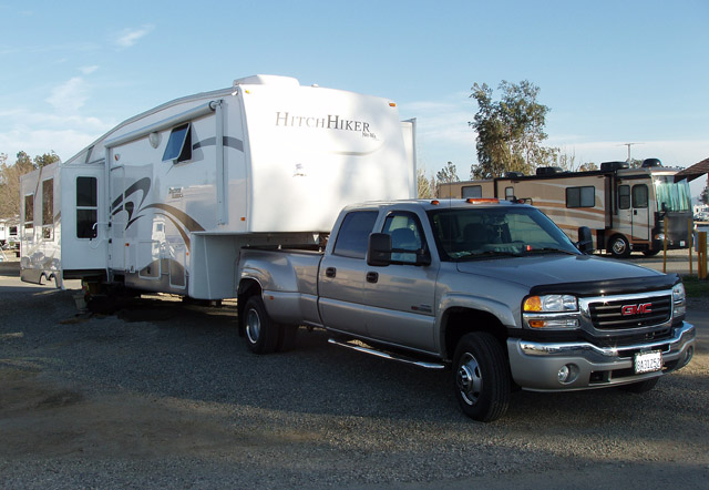 CAMPSITE-TRUCK & RV