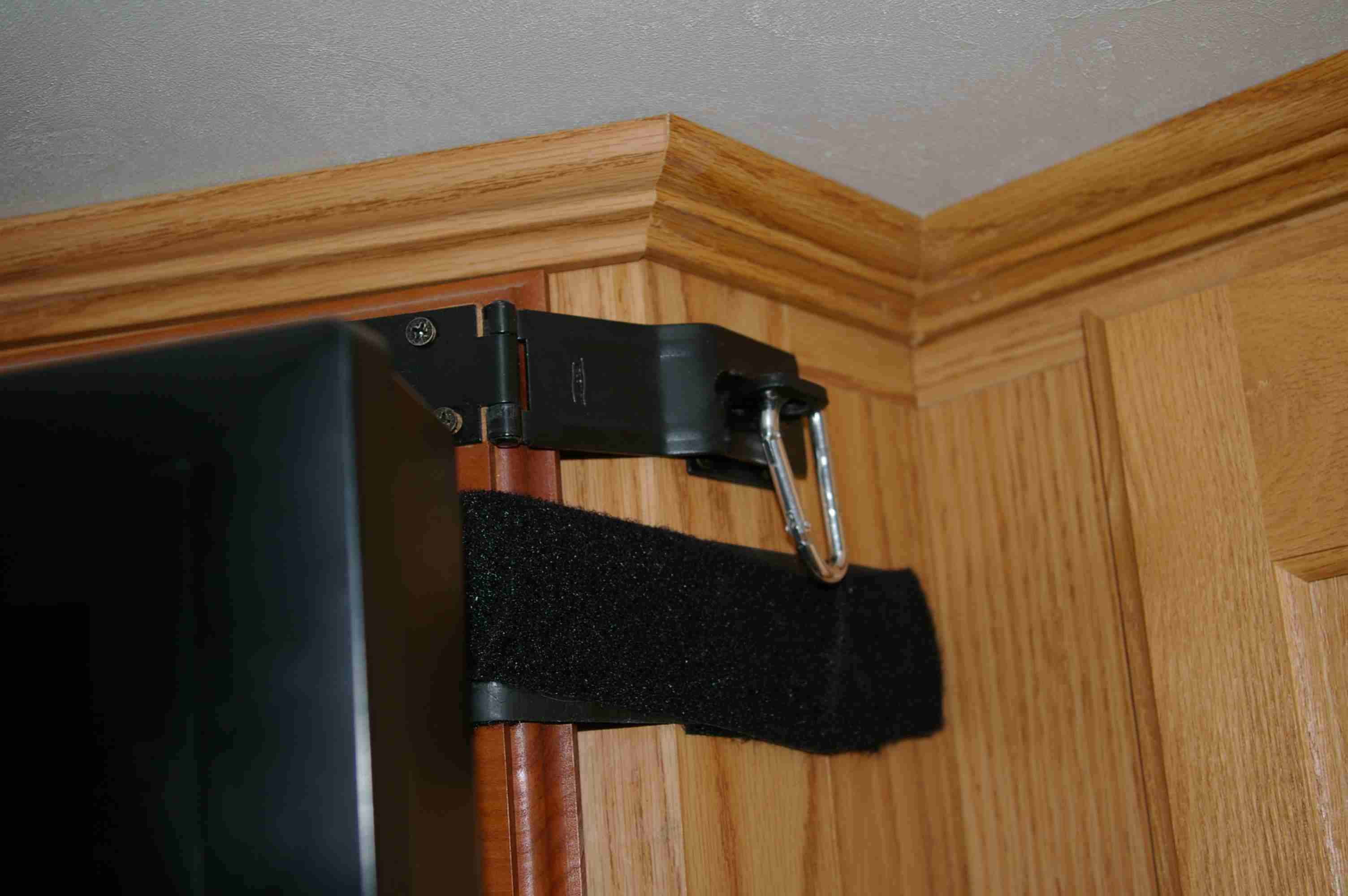 32" LCD Television